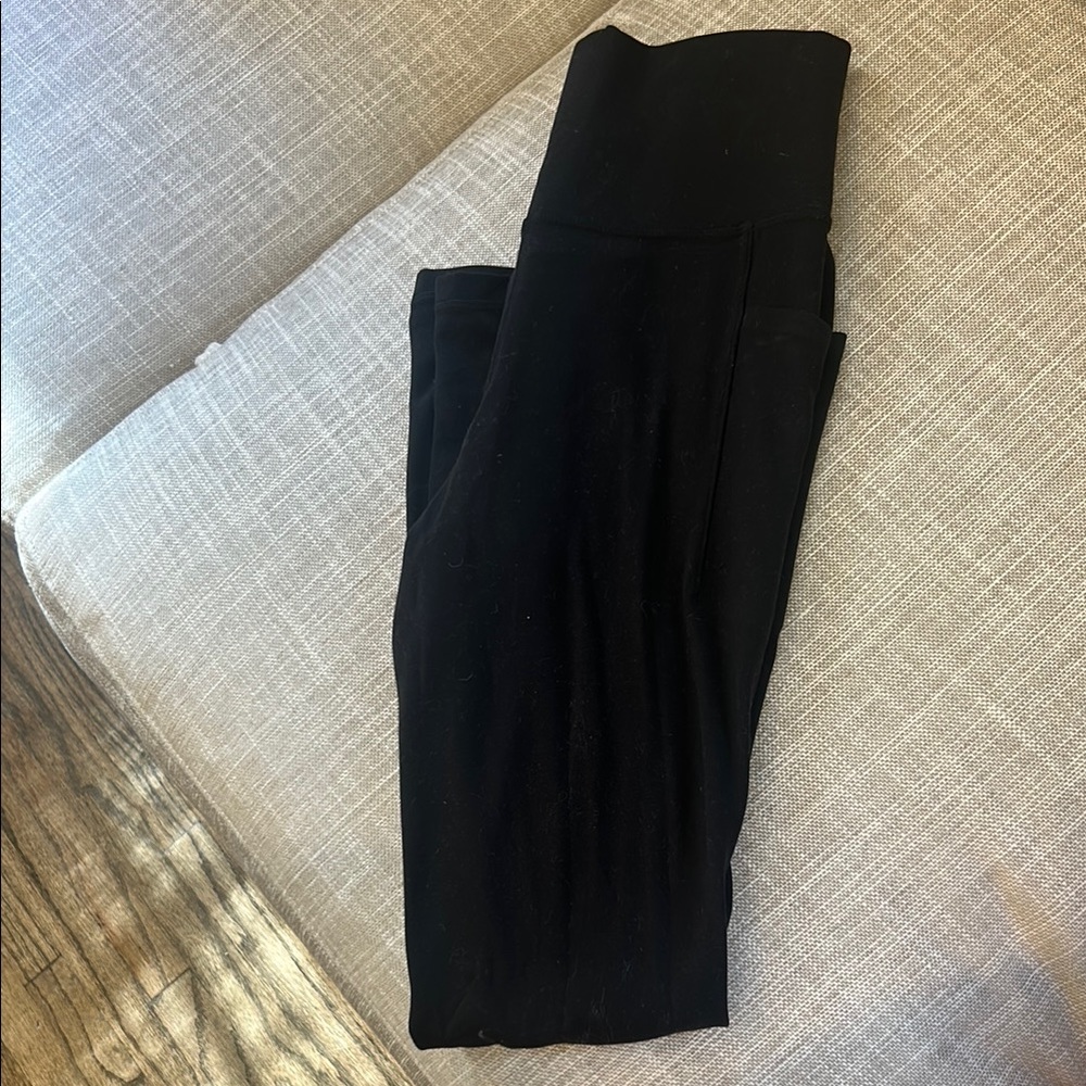 Athleta Black Salutation Stash Pocket II Tights